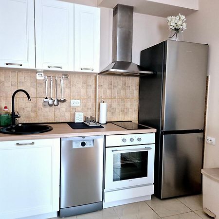 Apartman Centar โปชาเรวัซ ภายนอก รูปภาพ