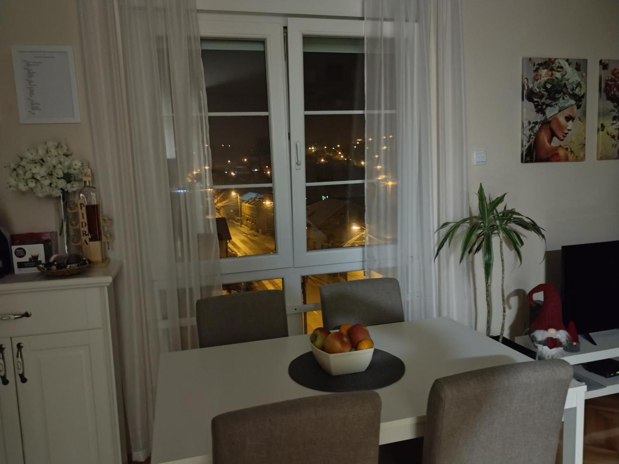 Apartman Centar โปชาเรวัซ ภายนอก รูปภาพ