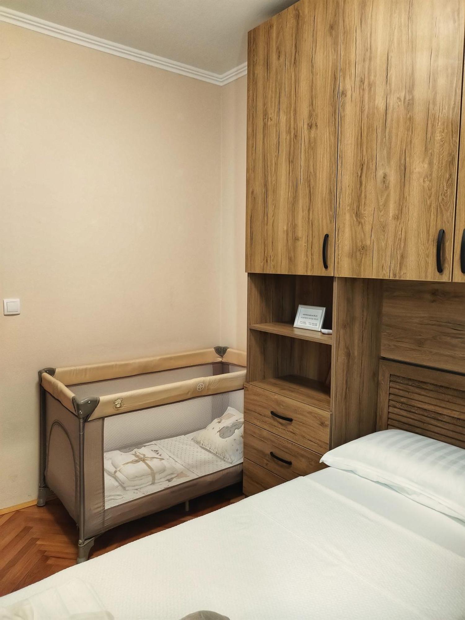 Apartman Centar โปชาเรวัซ ภายนอก รูปภาพ